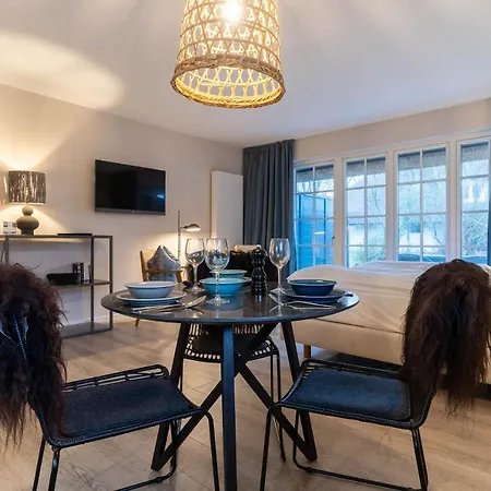 1 Apartment